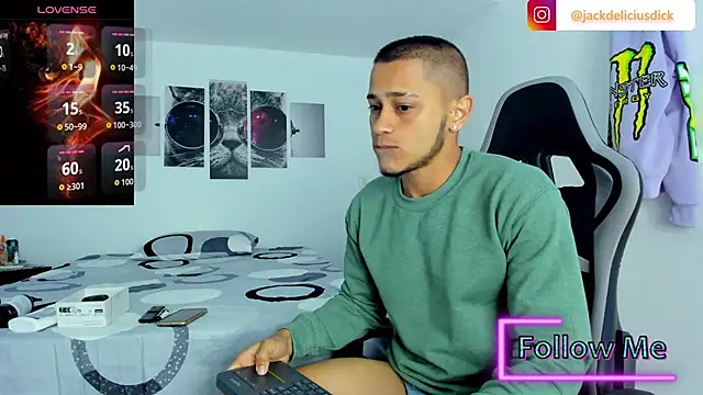 Snapshot of jackdeliciusdick chatting on October 30, 8:27 am jackdeliciusdick online show from October 30, 8:27 am