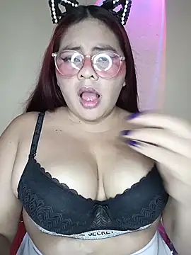 Trilyn25 online show from December 18, 3:01 am