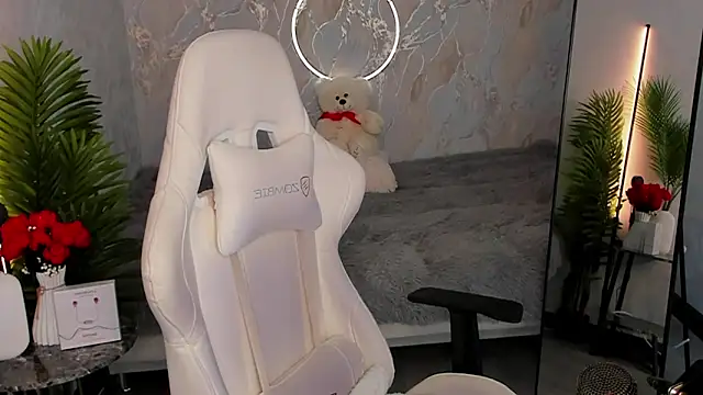 babyisperfect online show from June 9, 1:28 am