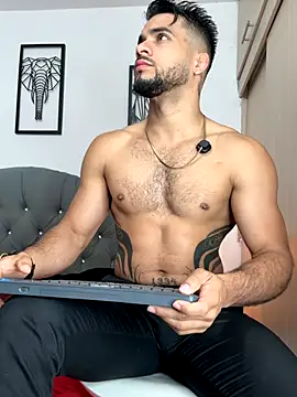 Maximiliano ford online show from November 14, 10:47 am