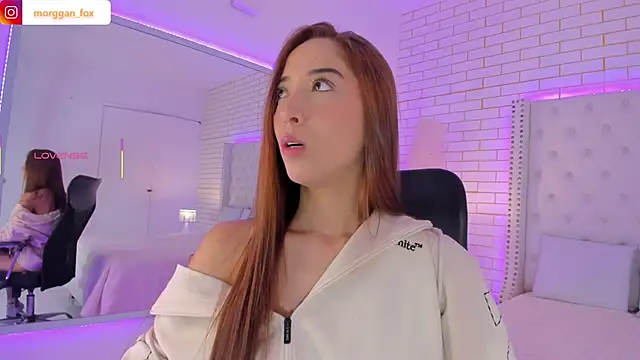 Morggan Fox  online show from September 23, 2:36 am