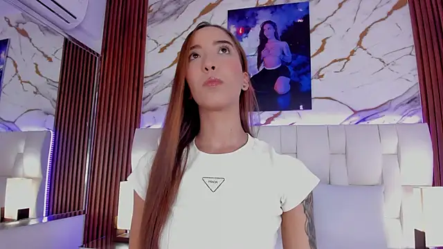 Snapshot of Morggan_Fox_ chatting on January 13, 1:00 am Morggan Fox online show from January 13, 1:00 am