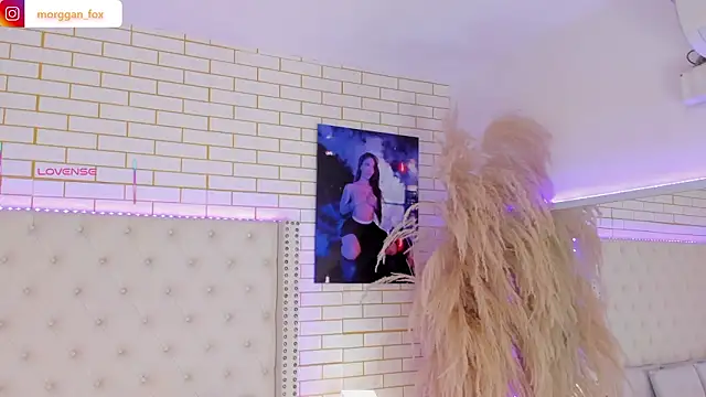 Snapshot of Morggan_Fox_ chatting on March 14, 3:56 am Morggan Fox online show from March 14, 3:56 am