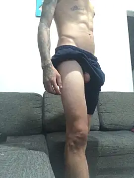 Snapshot of pirugostosooo chatting on February 23, 5:16 am pirugostosooo online show from February 23, 5:16 am