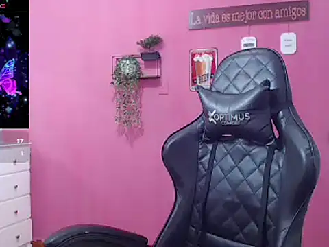 Snapshot of Anttonella_Pons chatting on March 18, 3:10 pm Anttonella Pons online show from March 18, 3:10 pm