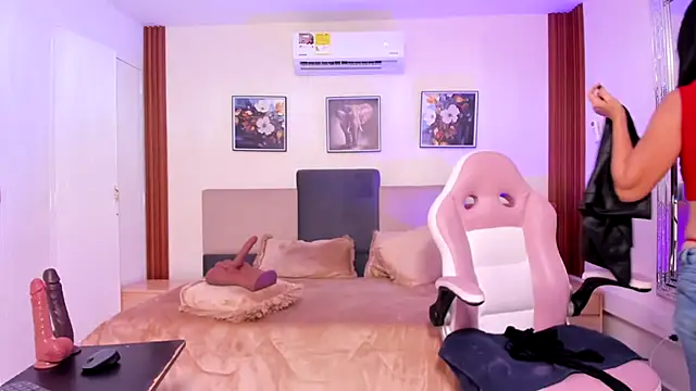 loress ass mature online show from October 2, 11:23 pm