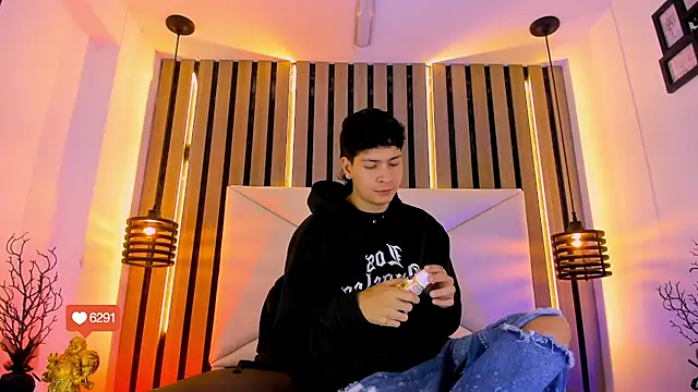 Jhojan twink online show from November 12, 12:27 pm