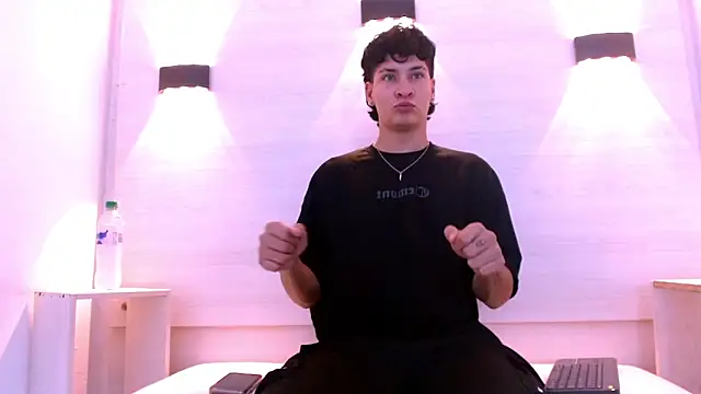 Jhojan twink online show from January 7, 4:04 am