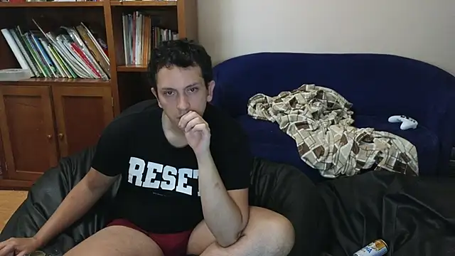 Snapshot of hardaftercum chatting on October 3, 5:26 am hardaftercum online show from October 3, 5:26 am