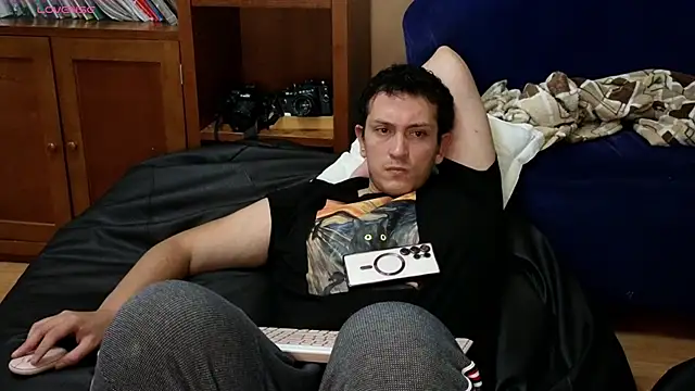 Snapshot of hardaftercum chatting on October 17, 3:31 am hardaftercum online show from October 17, 3:31 am