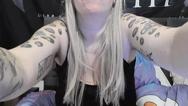 Sizzling Indie36 online show from January 11, 4:01 pm