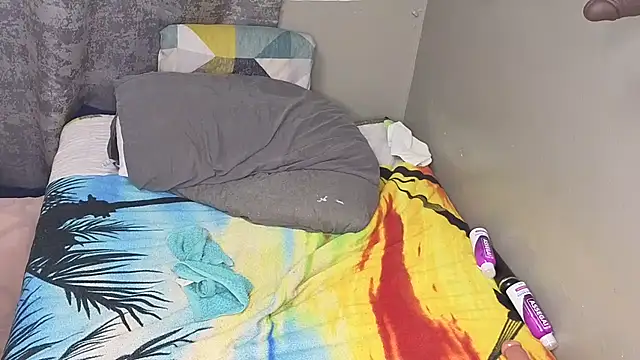 spicybootie online show from February 4, 12:38 am