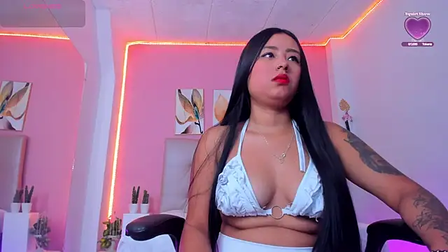 Snapshot of Molly_h0t chatting on October 25, 1:07 pm Molly h0t online show from October 25, 1:07 pm