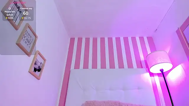 Molly h0t online show from May 9, 12:43 pm