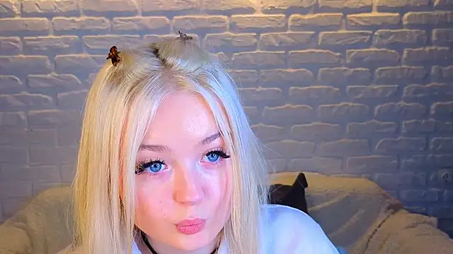 minigirl online show from March 19, 10:11 am