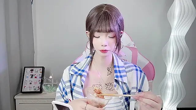 Snapshot of Gogo-888 chatting on September 12, 11:48 pm Gogo-888 online show from September 12, 11:48 pm