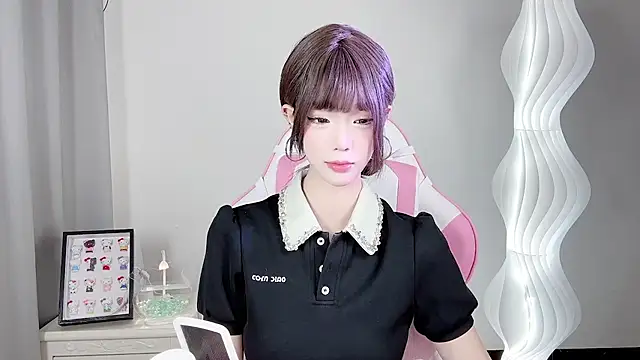 Snapshot of Gogo-888 chatting on September 23, 10:40 am Gogo-888 online show from September 23, 10:40 am