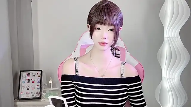 Snapshot of Gogo-888 chatting on September 24, 11:02 am Gogo-888 online show from September 24, 11:02 am