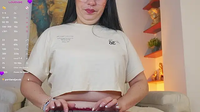 AliceCorner online show from January 14, 12:00 pm