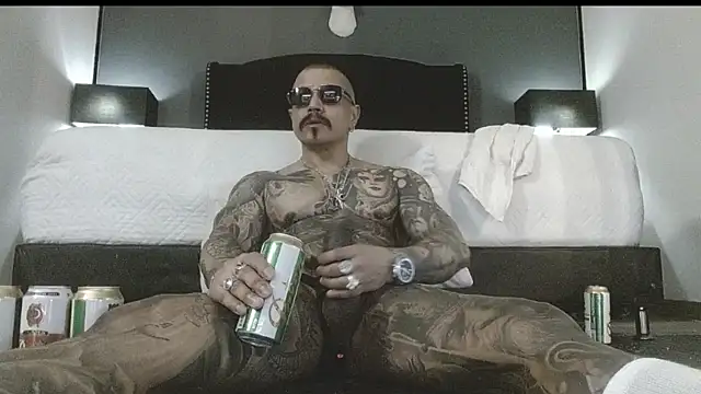 danilog515 online show from November 4, 6:12 am