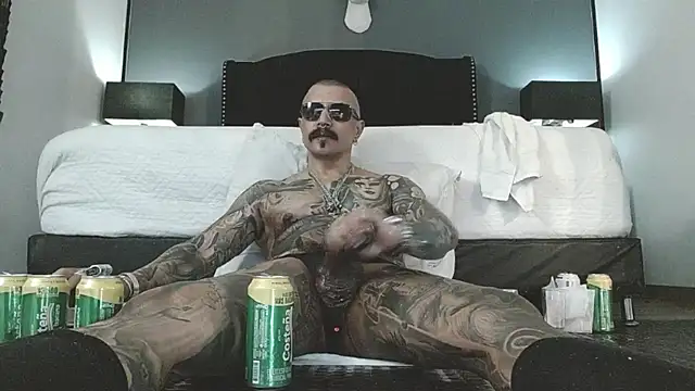 danilog515 online show from March 12, 11:05 am