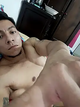 Snapshot of Jhovar1245 chatting on November 1, 4:25 am Jhovar1245 online show from November 1, 4:25 am