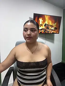 pareja curiosa19 online show from May 18, 10:26 pm