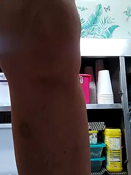 emiliemilf online show from November 14, 2:32 am