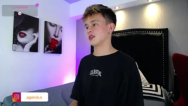 LiamWildx20 online show from February 13, 4:41 am