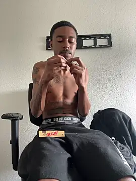 Snapshot of 9blk chatting on March 4, 9:10 pm 9blk online show from March 4, 9:10 pm