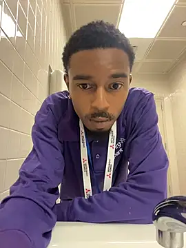 Snapshot of 9blk chatting on March 8, 12:41 am 9blk online show from March 8, 12:41 am