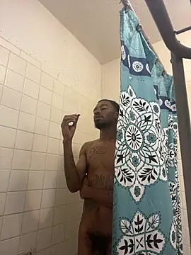 Snapshot of 9blk chatting on April 1, 3:07 am 9blk online show from April 1, 3:07 am