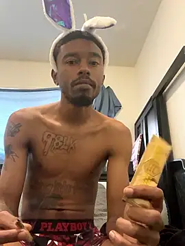 Snapshot of 9blk chatting on April 5, 10:18 pm 9blk online show from April 5, 10:18 pm