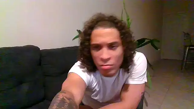Snapshot of shurthingx chatting on May 15, 7:59 am shurthingx online show from May 15, 7:59 am