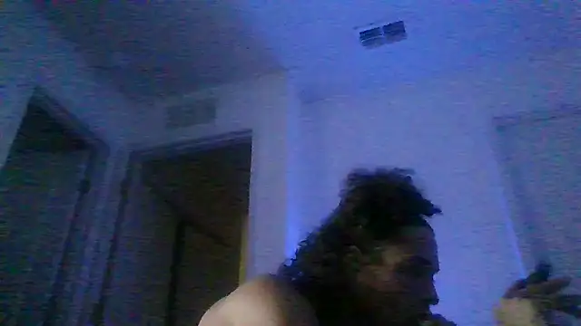 Snapshot of shurthingx chatting on May 17, 9:33 pm shurthingx online show from May 17, 9:33 pm
