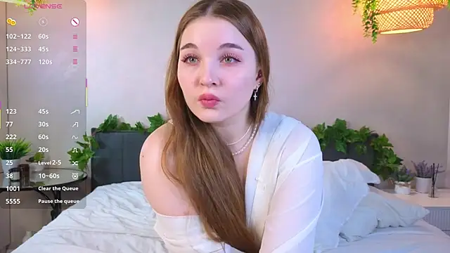 Snapshot of ConstanceHelms chatting on November 21, 5:06 am ConstanceHelms online show from November 21, 5:06 am