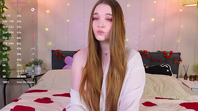 Snapshot of ConstanceHelms chatting on February 5, 5:12 am ConstanceHelms online show from February 5, 5:12 am