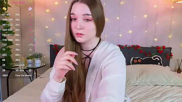 Snapshot of ConstanceHelms chatting on February 10, 5:11 am ConstanceHelms online show from February 10, 5:11 am