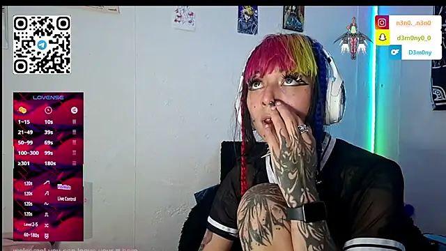 Snapshot of d3m0ny0_0 chatting on January 17, 5:34 am d3m0ny0 0 online show from January 17, 5:34 am