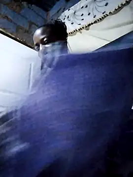 sexylira online show from April 3, 8:40 pm