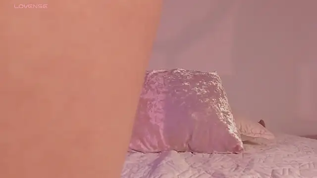 Camile Histon8 online show from November 6, 6:03 am