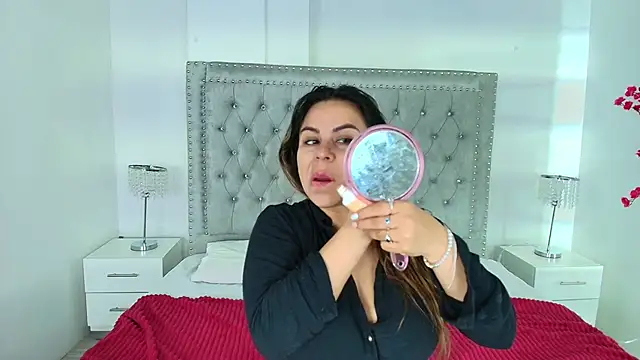 Snapshot of Lia_adamsss chatting on October 2, 1:23 am Lia adamsss online show from October 2, 1:23 am