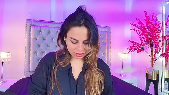 Snapshot of Lia_adamsss chatting on October 18, 12:24 am Lia adamsss online show from October 18, 12:24 am