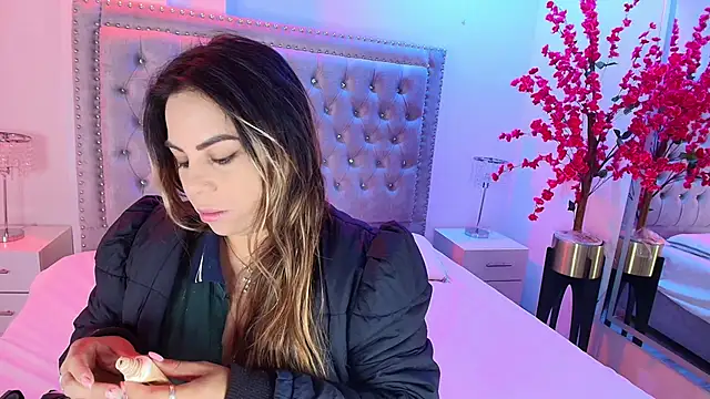 Lia adamsss online show from November 5, 3:17 am