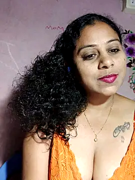 JENNIFERtamil online show from May 16, 6:39 pm