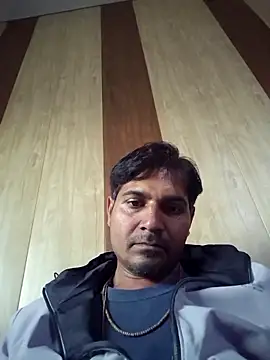 Snapshot of johnny8731 chatting on November 30, 11:03 am johnny8731 online show from November 30, 11:03 am