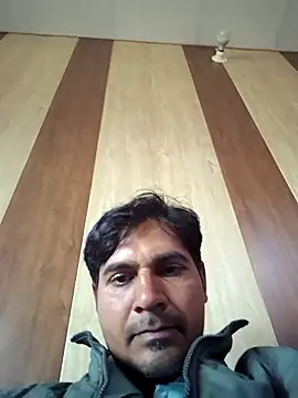 Snapshot of johnny8731 chatting on February 5, 9:36 am johnny8731 online show from February 5, 9:36 am