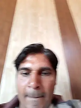 Snapshot of johnny8731 chatting on February 15, 8:24 am johnny8731 online show from February 15, 8:24 am