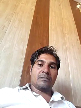 johnny8731 online show from March 5, 6:09 am