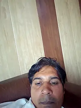 johnny8731 online show from May 20, 4:07 am